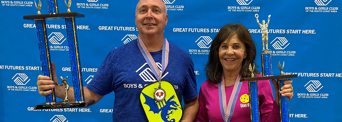 Pickelball-program Terry Hughes and Partner winning the Pickleball League